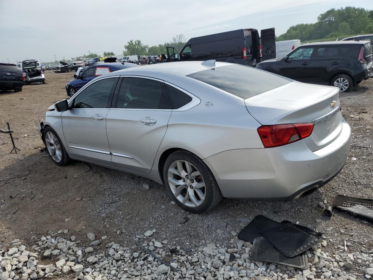 2015 Chevrolet Impala Ltz - Image 2