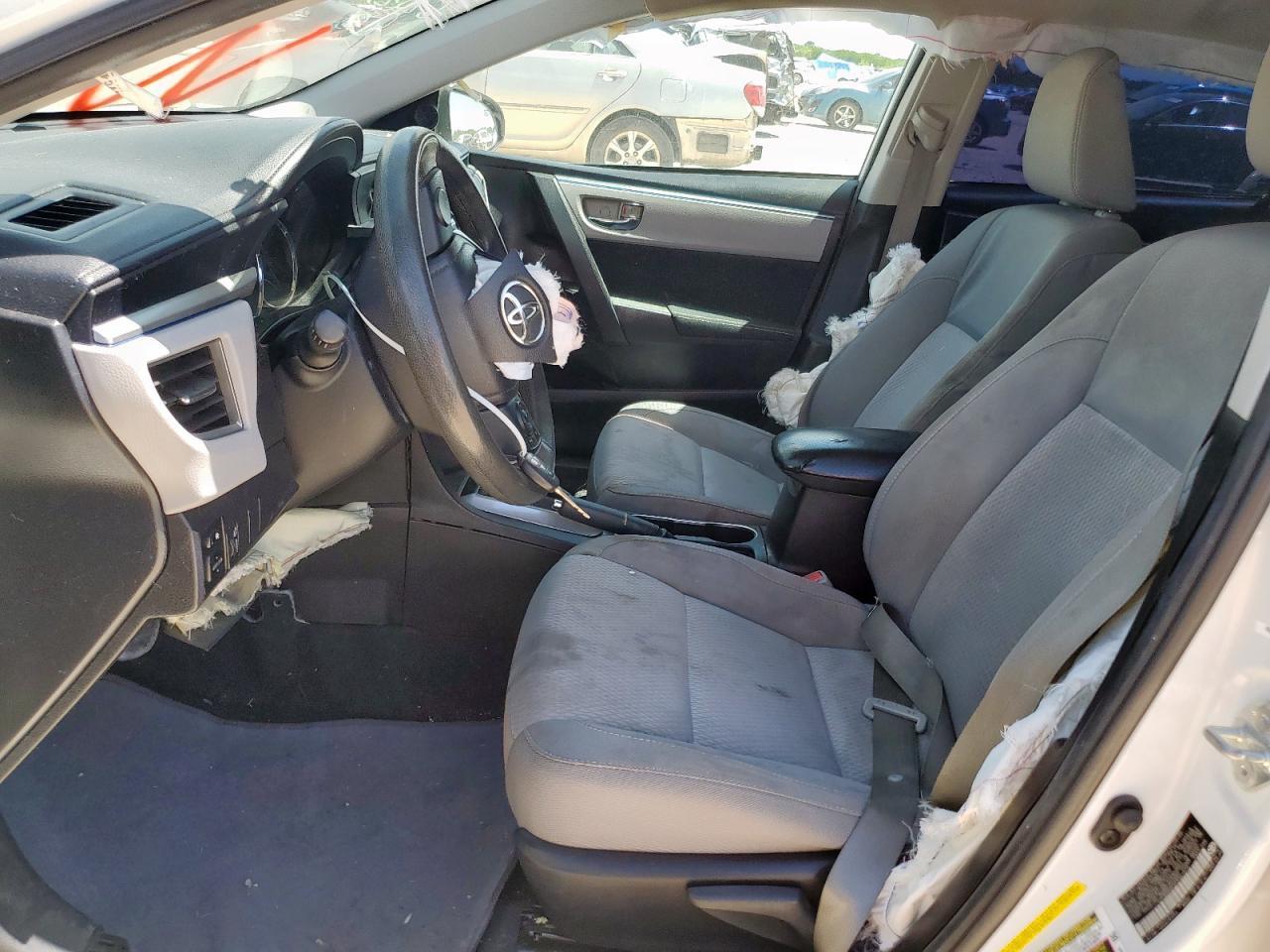 2015 Toyota Corolla L - Фото 7