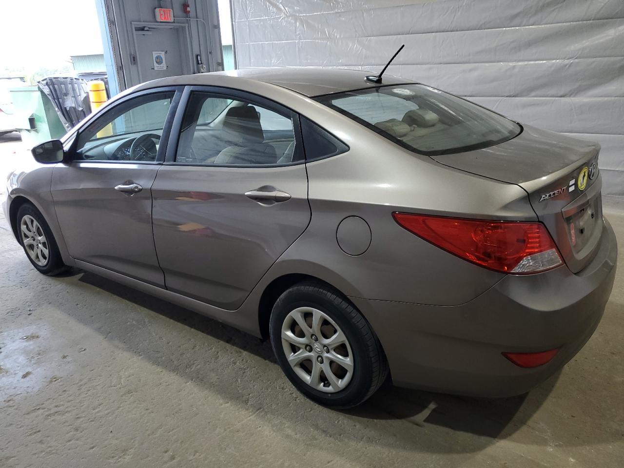 2014 Hyundai Accent Gls - Фото 2