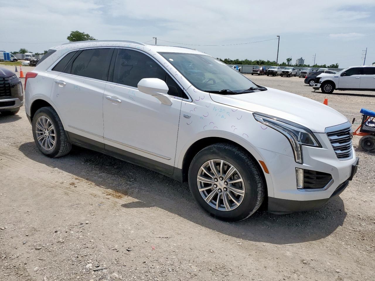 2017 Cadillac Xt5 Luxury - Фото 4