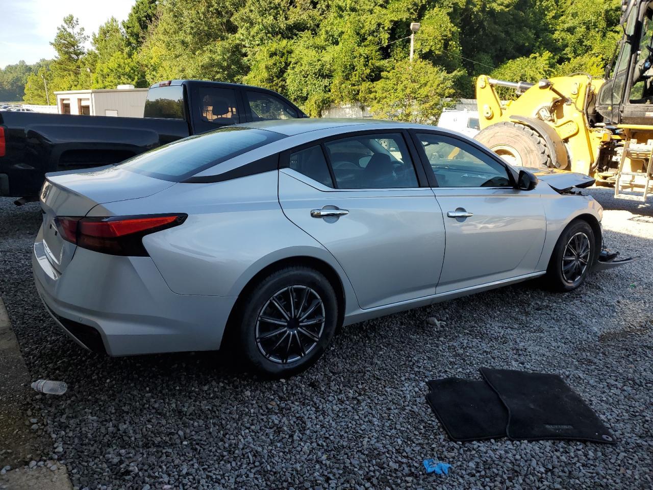 2024 Nissan Altima S - Фото 3