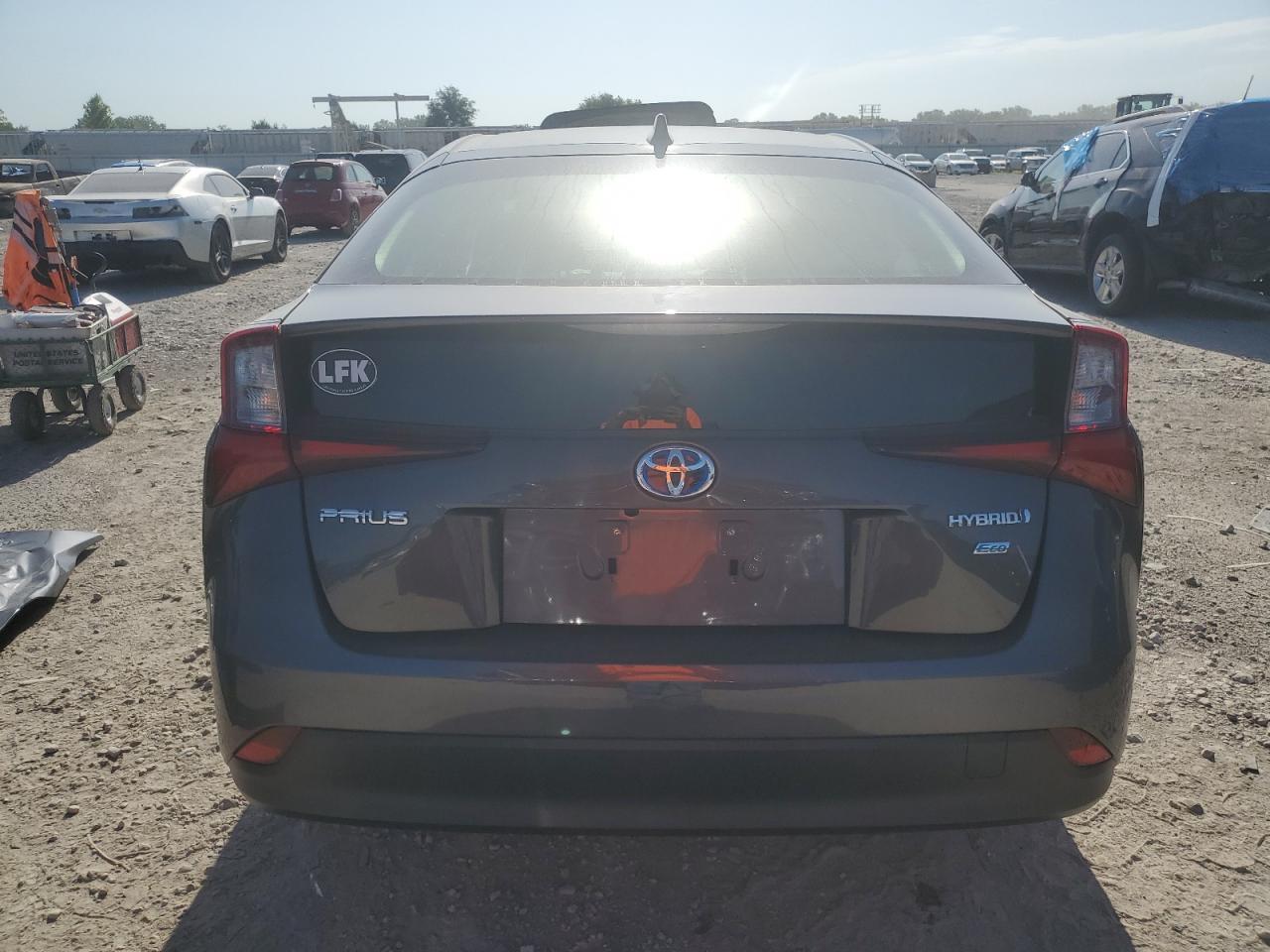 2022 Toyota Prius Night Shade - Image 6