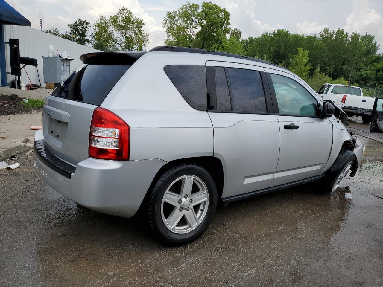 2007 Jeep Compass - Image 3