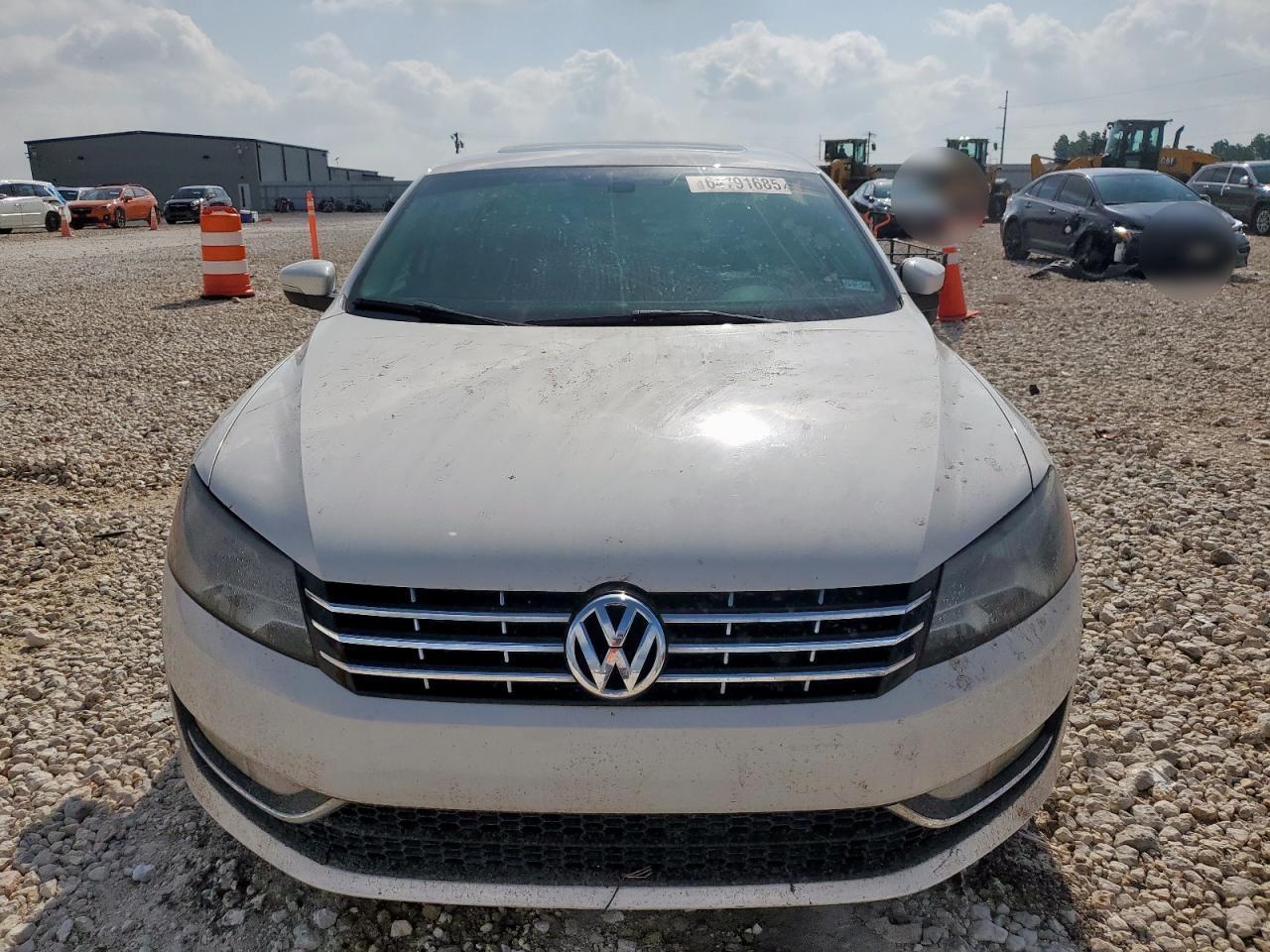 2013 Volkswagen Passat Sel - Фото 5