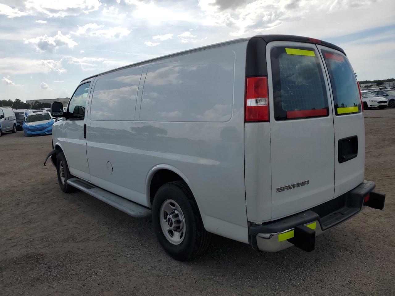 2020 GMC Savana G2500 - Фото 2