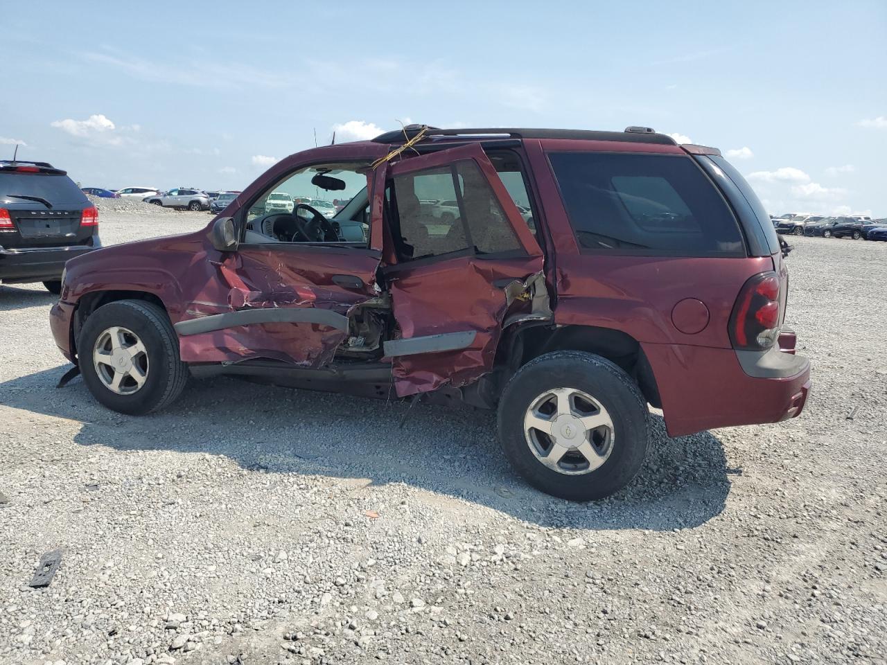 2005 Chevrolet Trailblazer Ls - Image 2