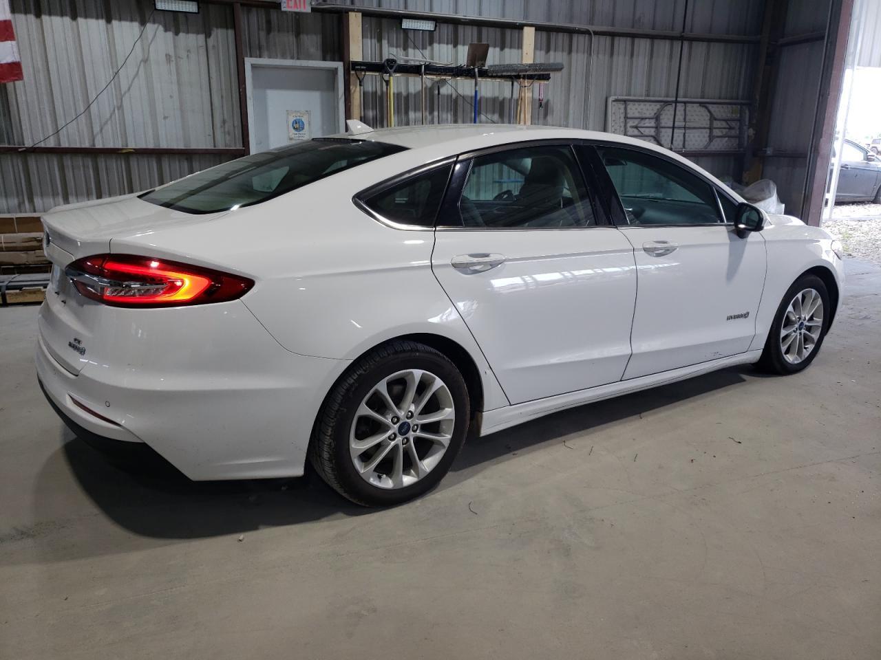 2019 Ford Fusion Se - Фото 3