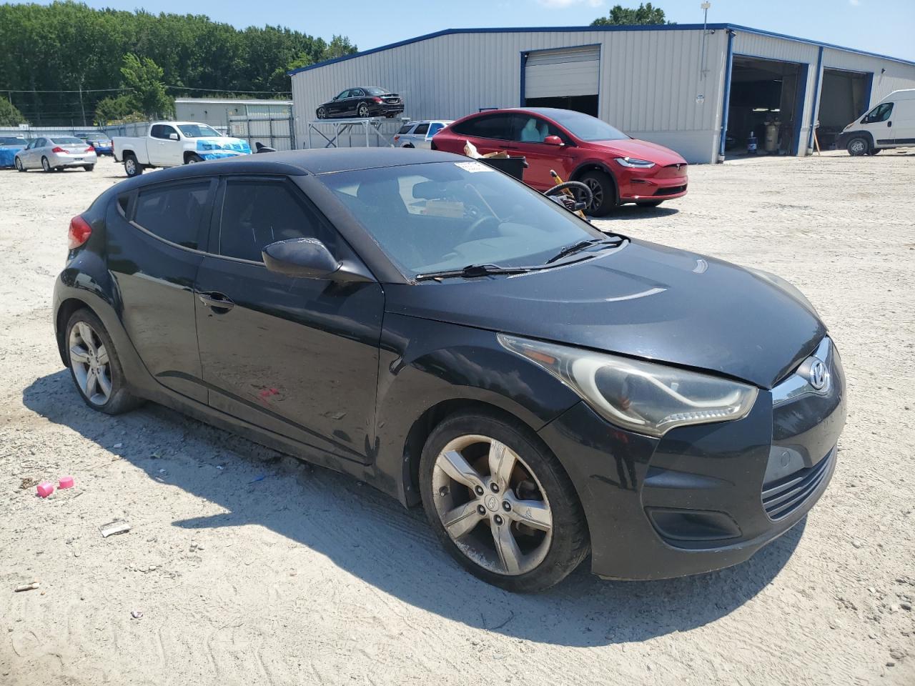 2014 Hyundai Veloster - Фото 4
