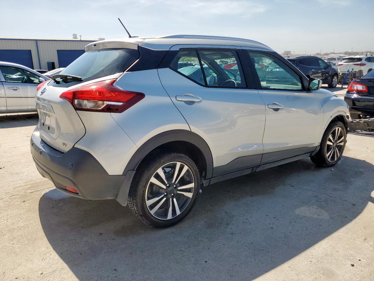 2020 Nissan Kicks Sv - Фото 3