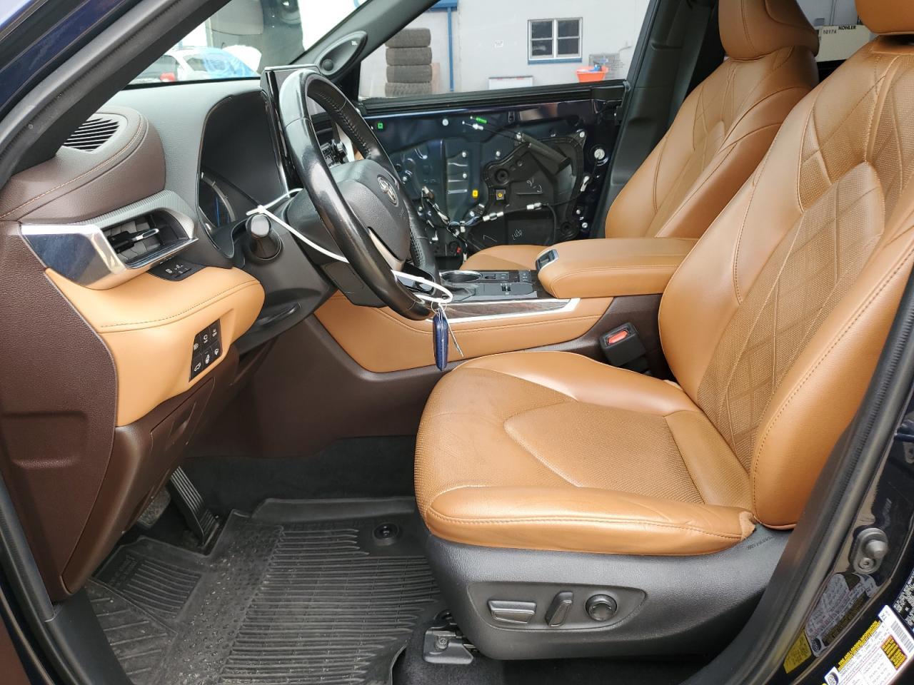 2022 Toyota Highlander Hybrid Platinum - Фото 7