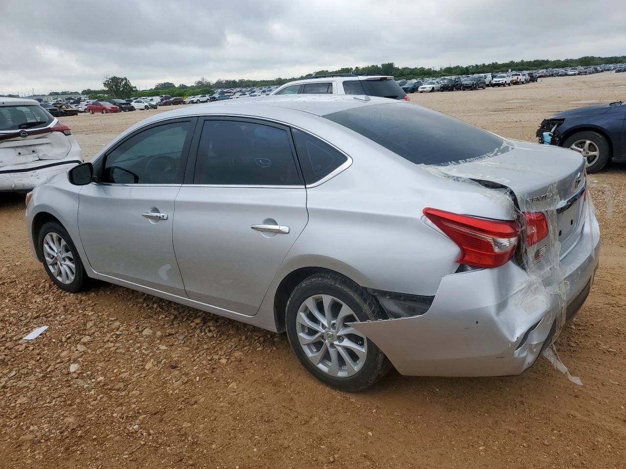 2018 Nissan Sentra S - Фото 2