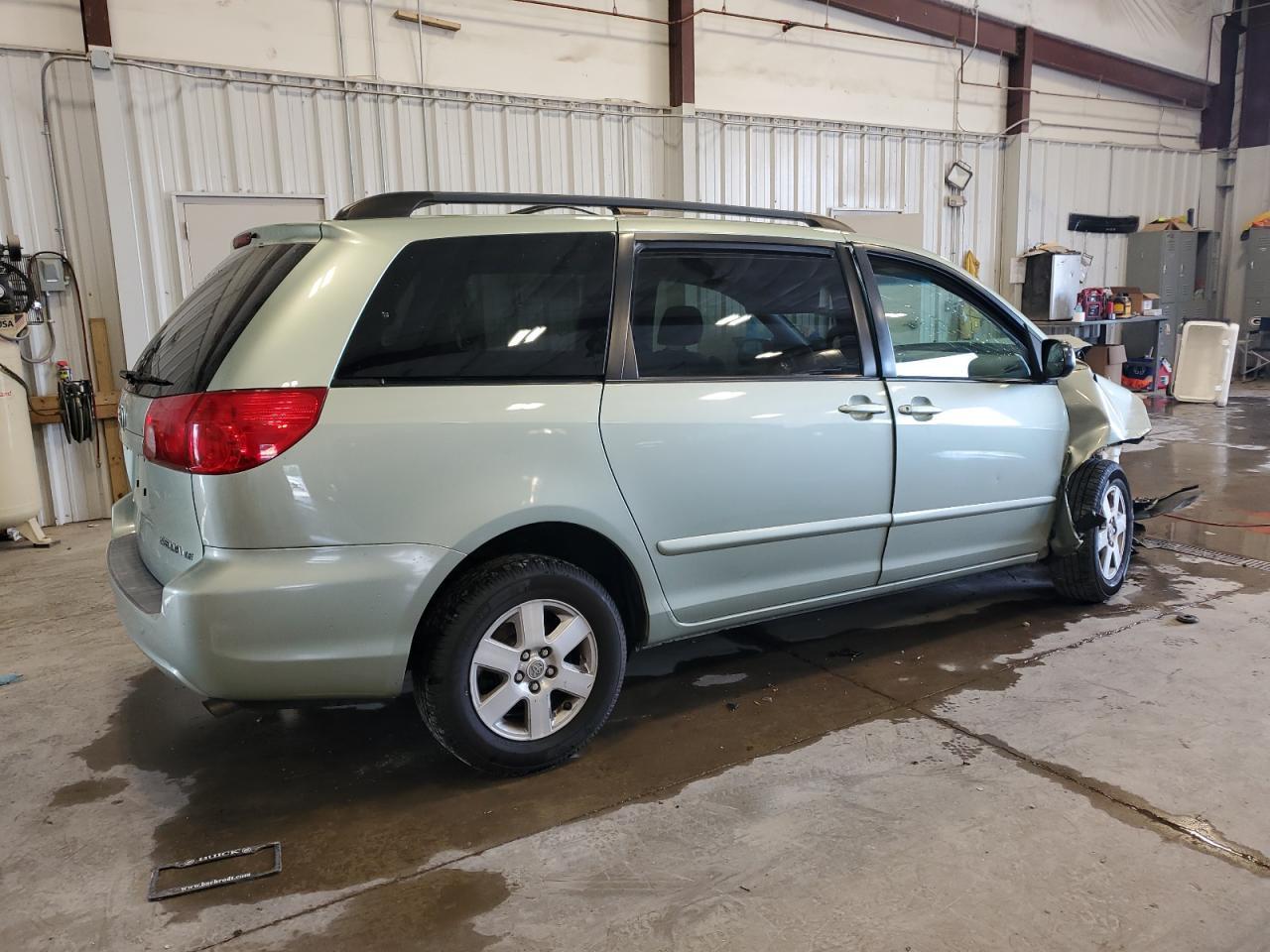 2008 Toyota Sienna Ce - Image 3