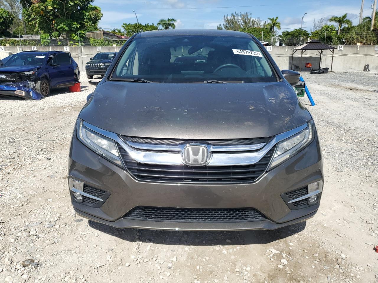 2019 Honda Odyssey Touring - Image 5