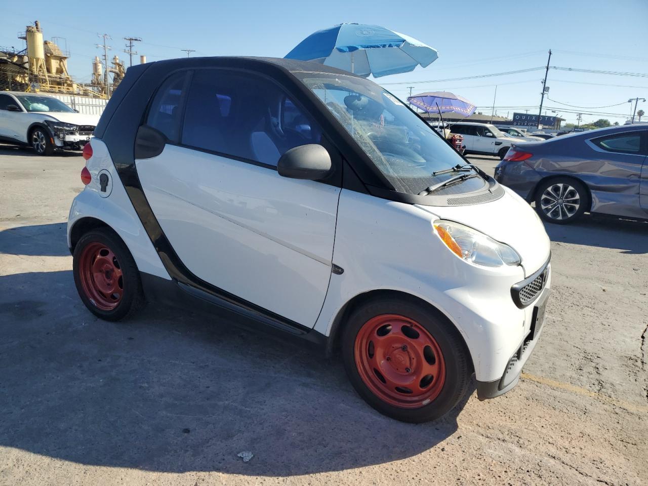 2013 Smart Fortwo Pure - Image 4