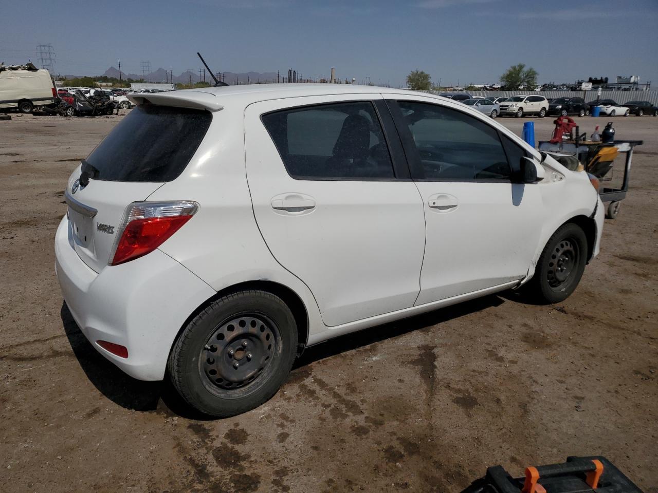 2012 Toyota Yaris - Фото 3