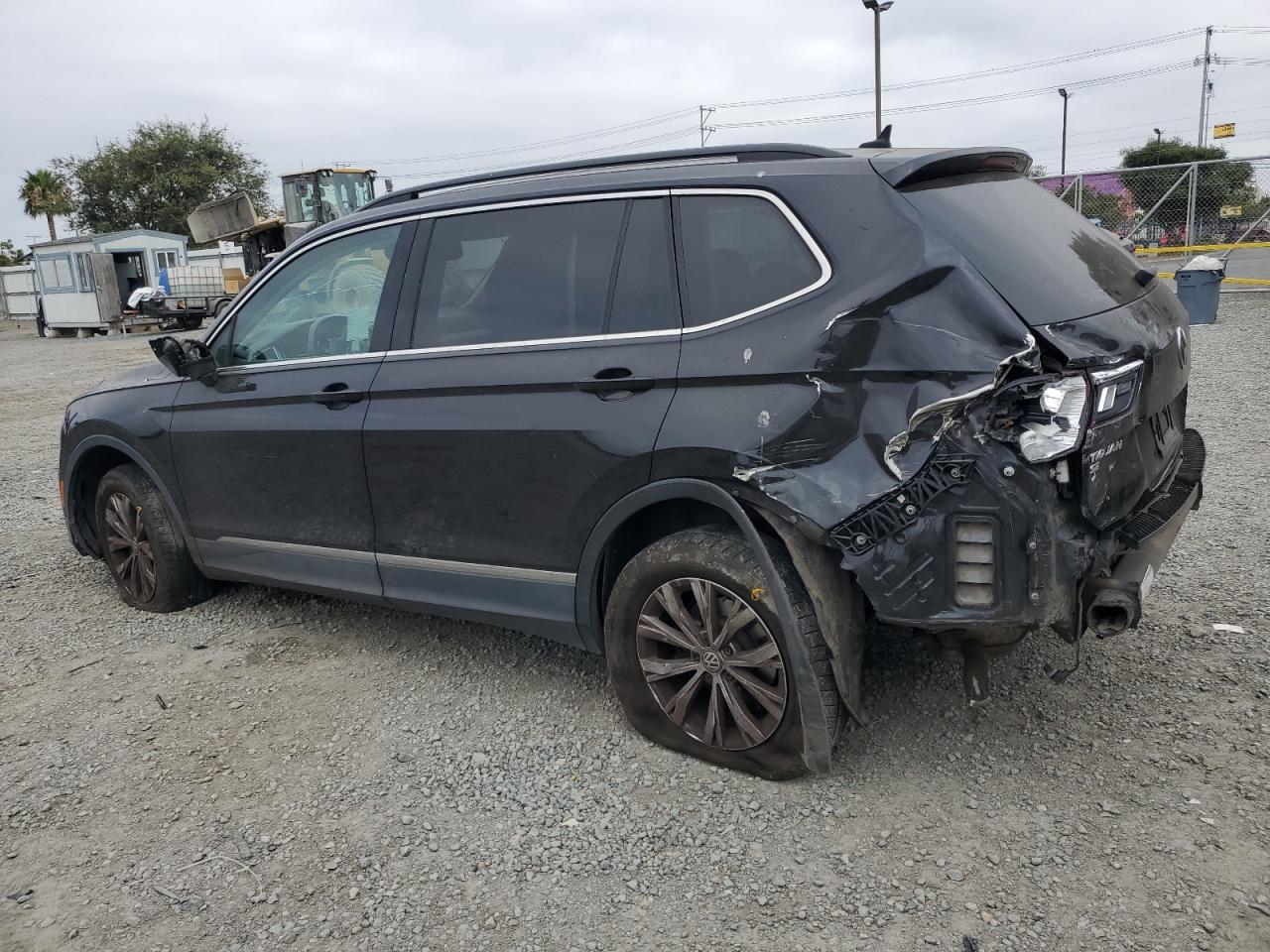2018 Volkswagen Tiguan Se - Фото 2