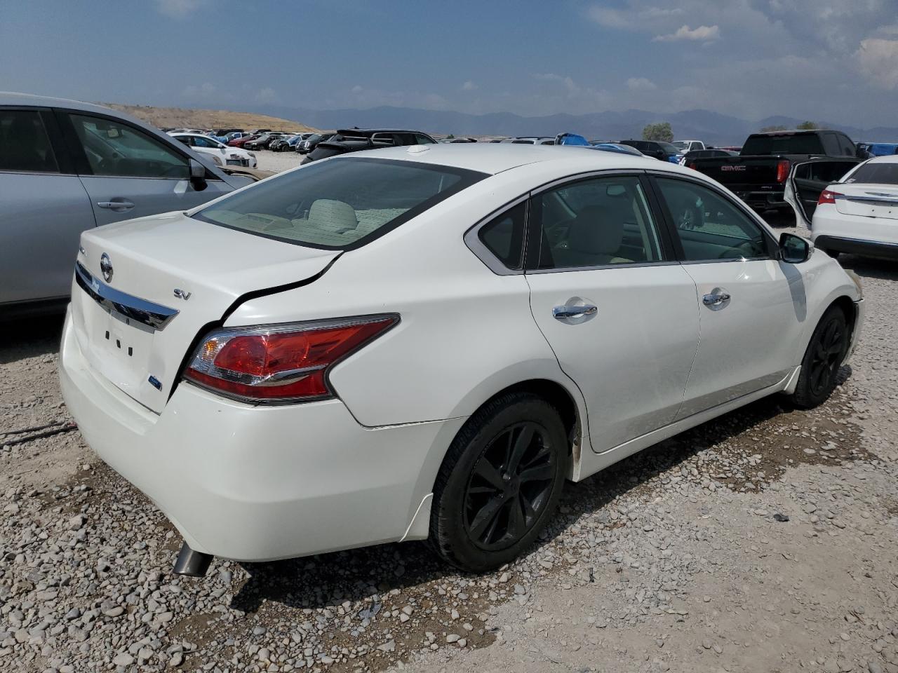 2014 Nissan Altima 2.5 - Image 3