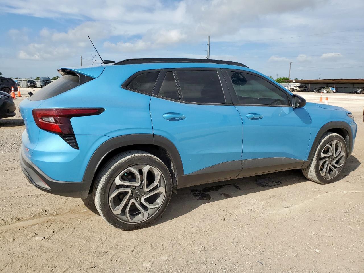 2025 Chevrolet Trax 2Rs - Image 3