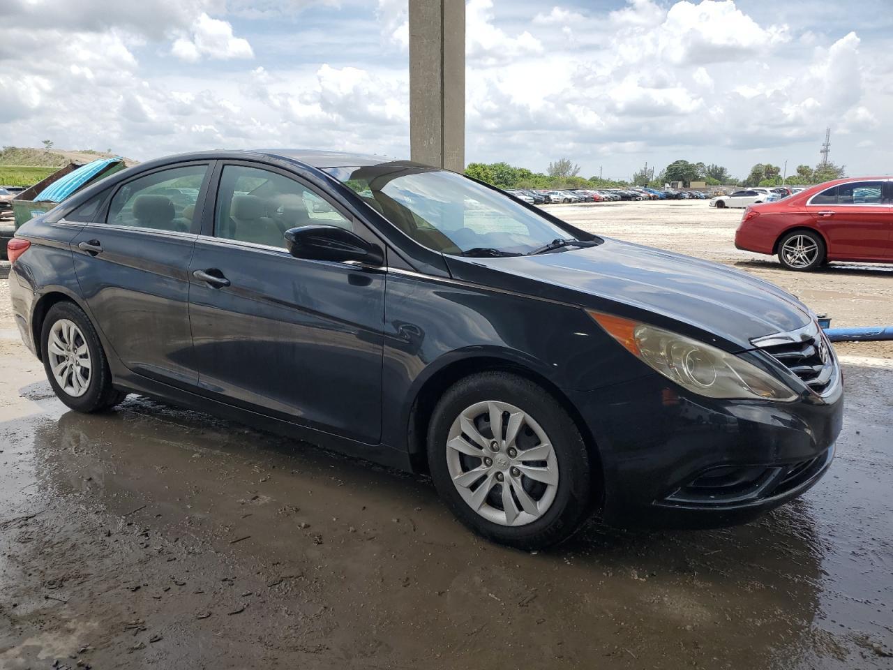 2011 Hyundai Sonata Gls - Image 4
