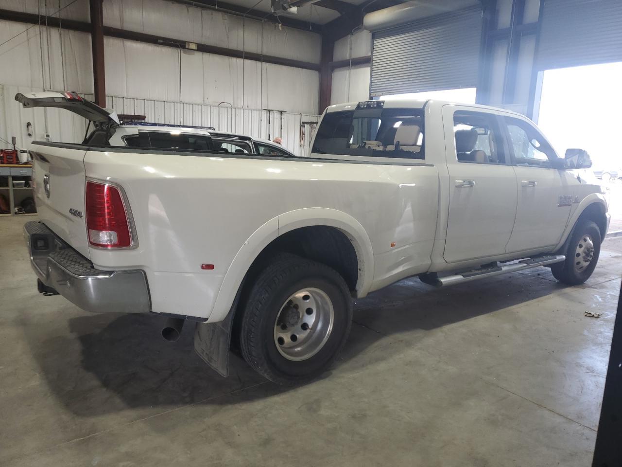 2016 Ram 3500 Laramie - Image 3