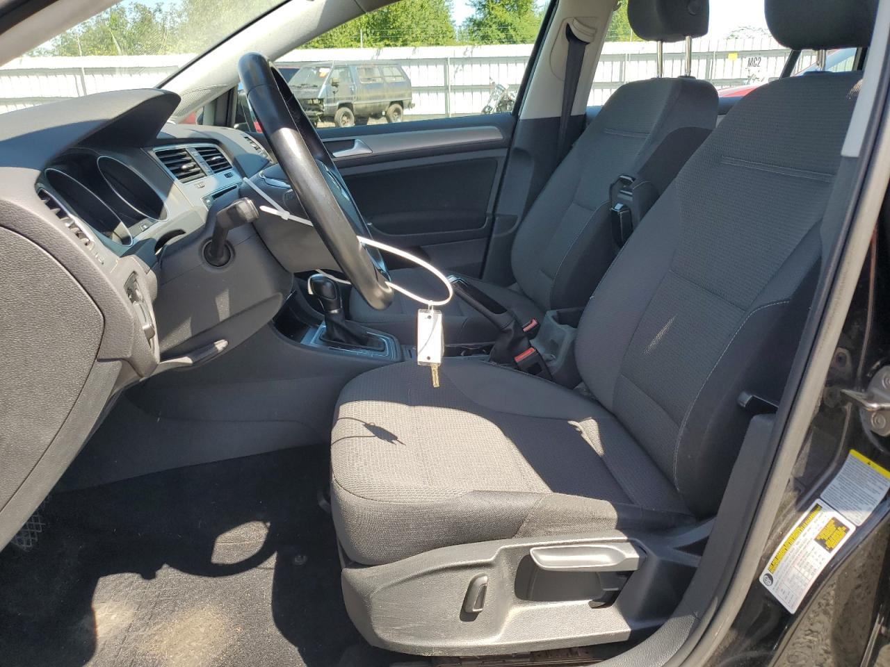 2015 Volkswagen Golf Sportwagen S - Image 7