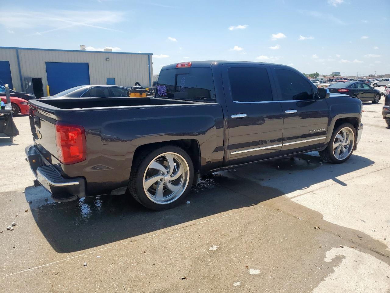 2015 Chevrolet Silverado C1500 Ltz - Image 3
