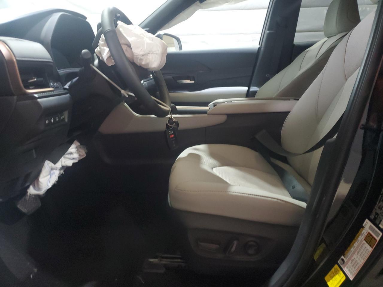 2025 Toyota Grand Highlander Limited - Фото 7
