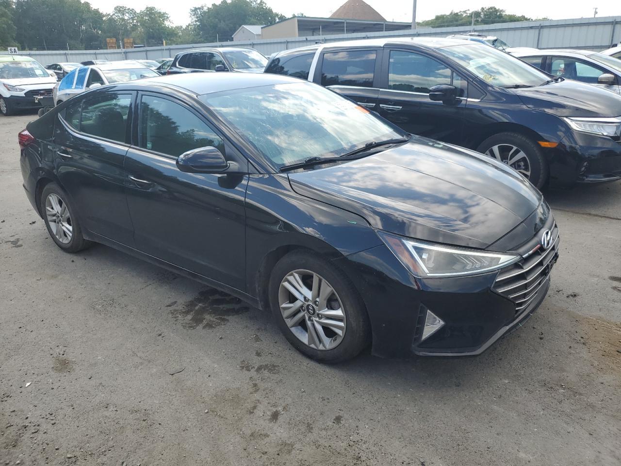 2020 Hyundai Elantra Sel - Image 4