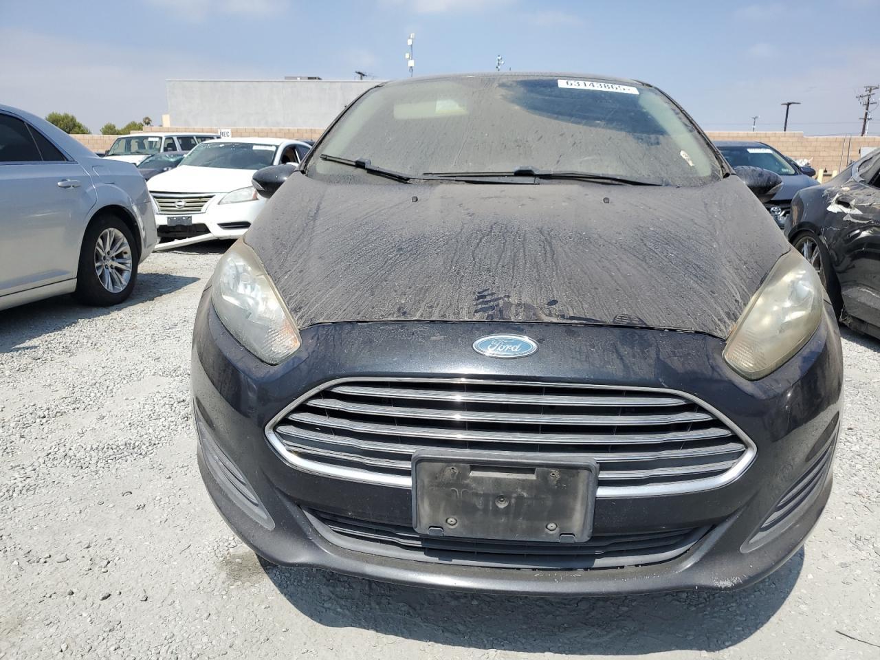 2015 Ford Fiesta Se - Image 5