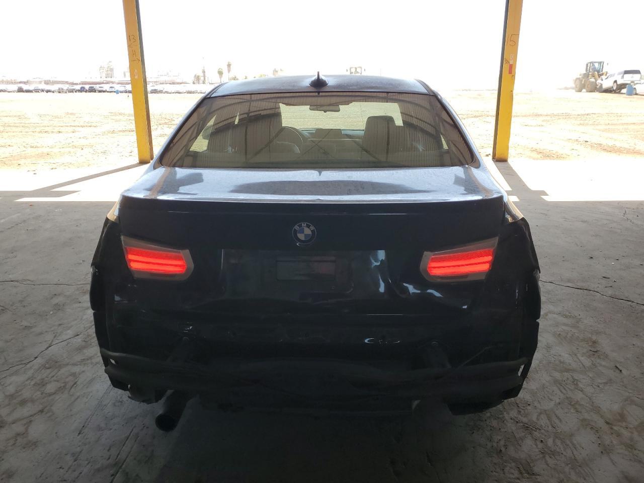 2014 BMW 320 I - Image 6