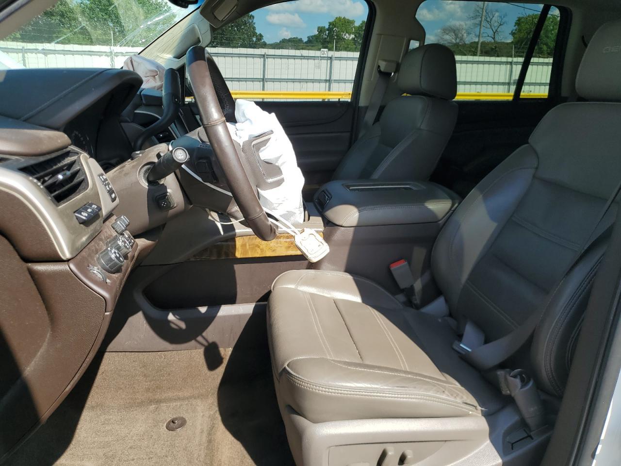2016 GMC Yukon Denali - Image 7