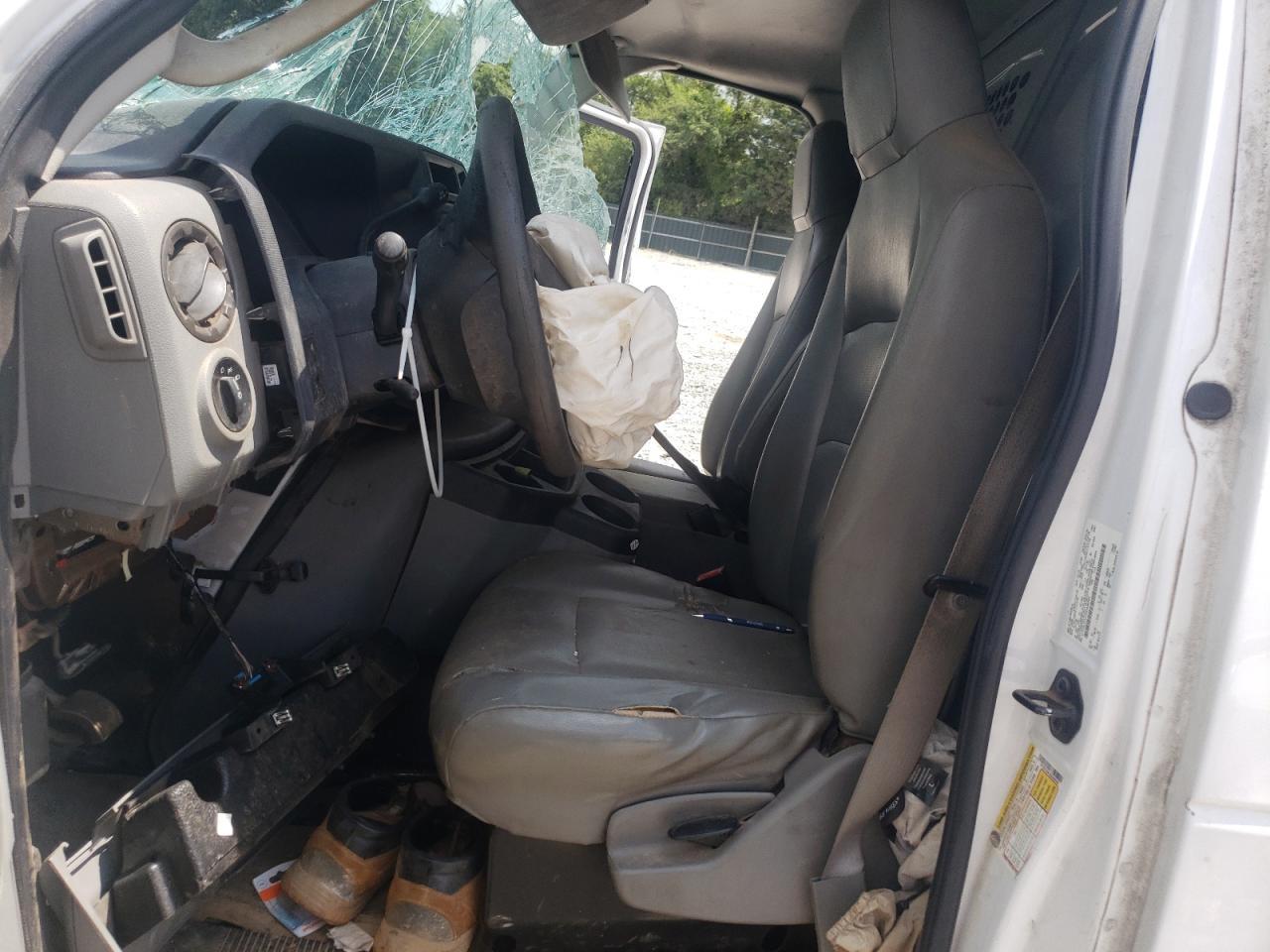 2013 Ford Econoline E150 Van - Image 7