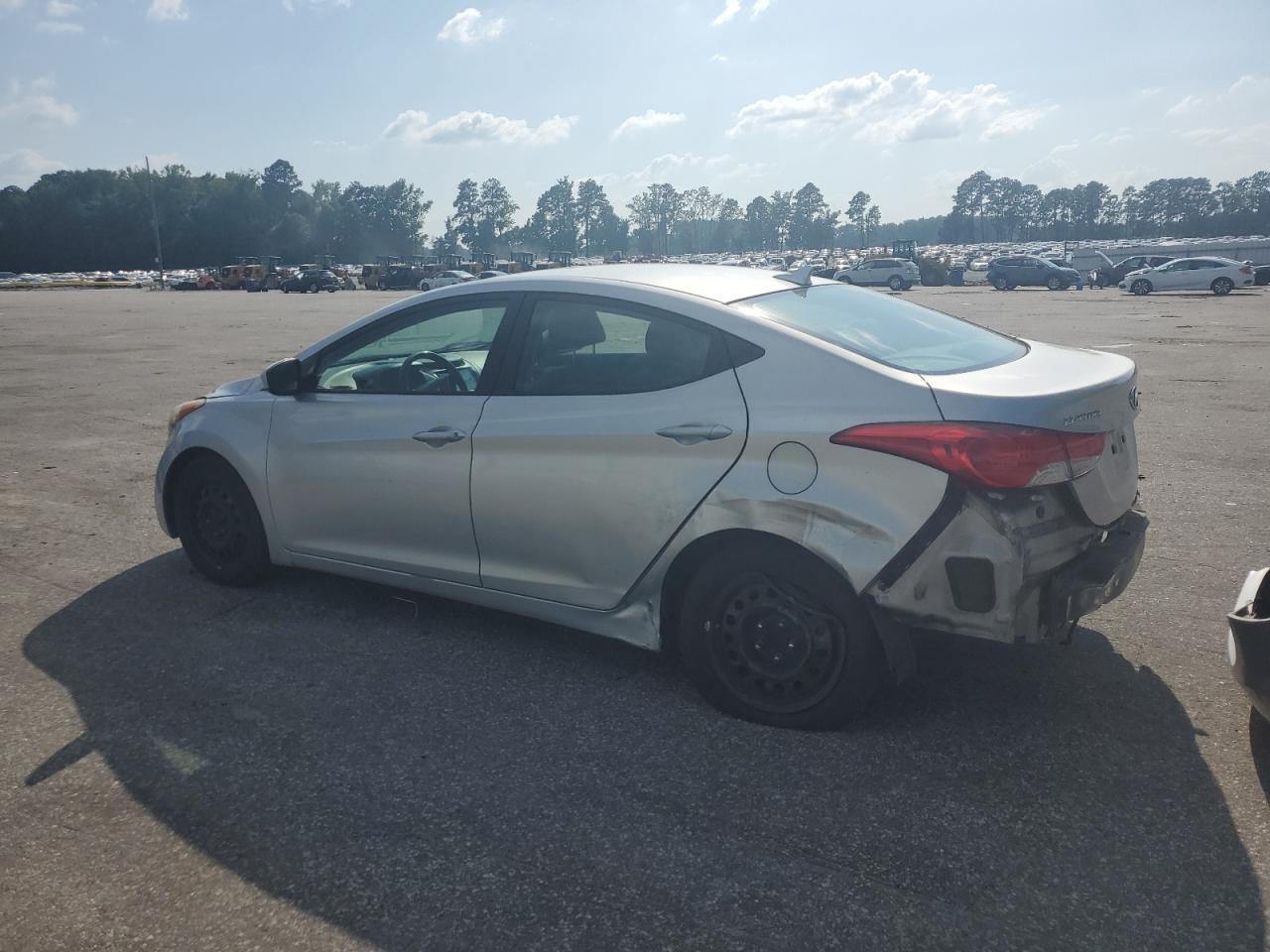 2012 Hyundai Elantra Gls - Image 2