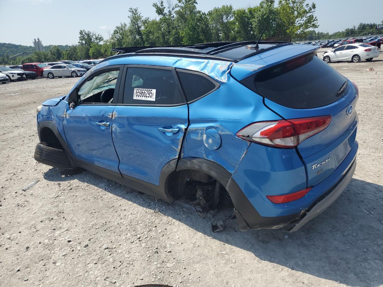 2017 Hyundai Tucson Limited - Image 2