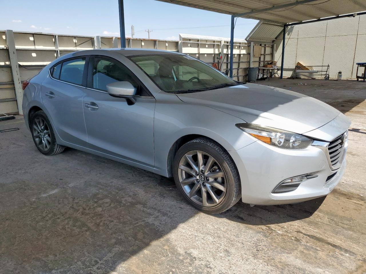 2018 Mazda 3 Touring - Фото 4