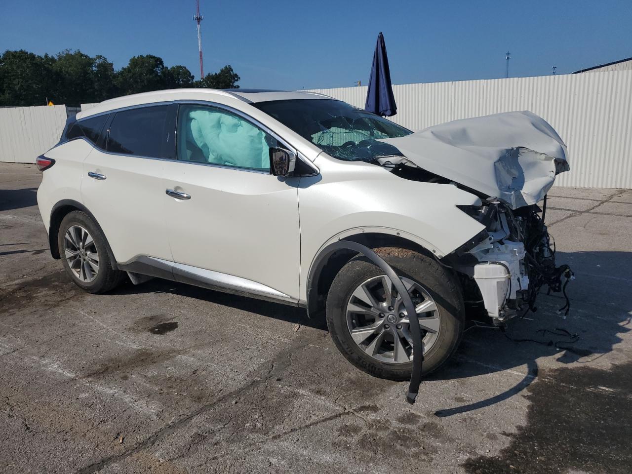 2015 Nissan Murano S - Фото 4
