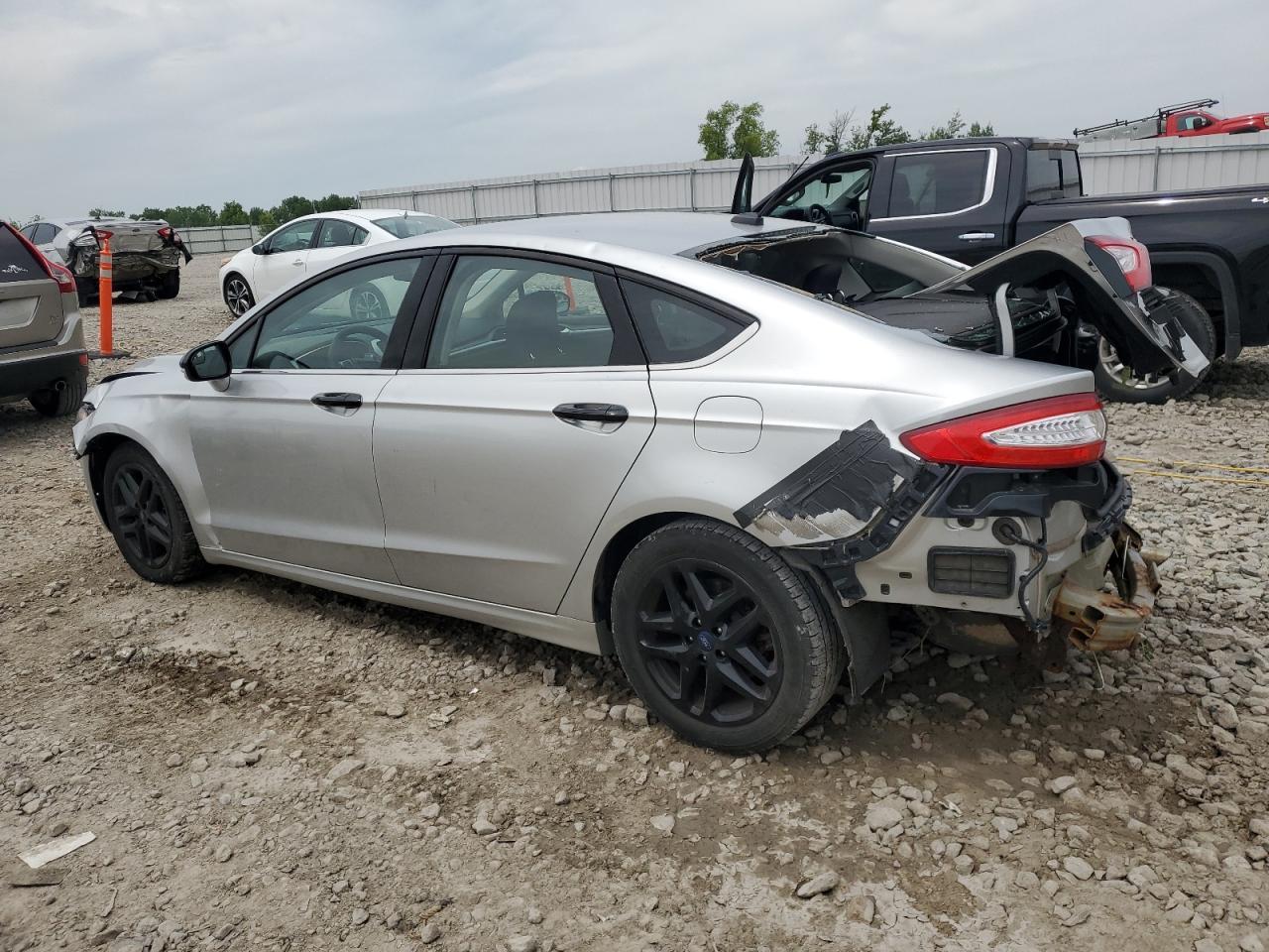 2015 Ford Fusion Se - Image 2