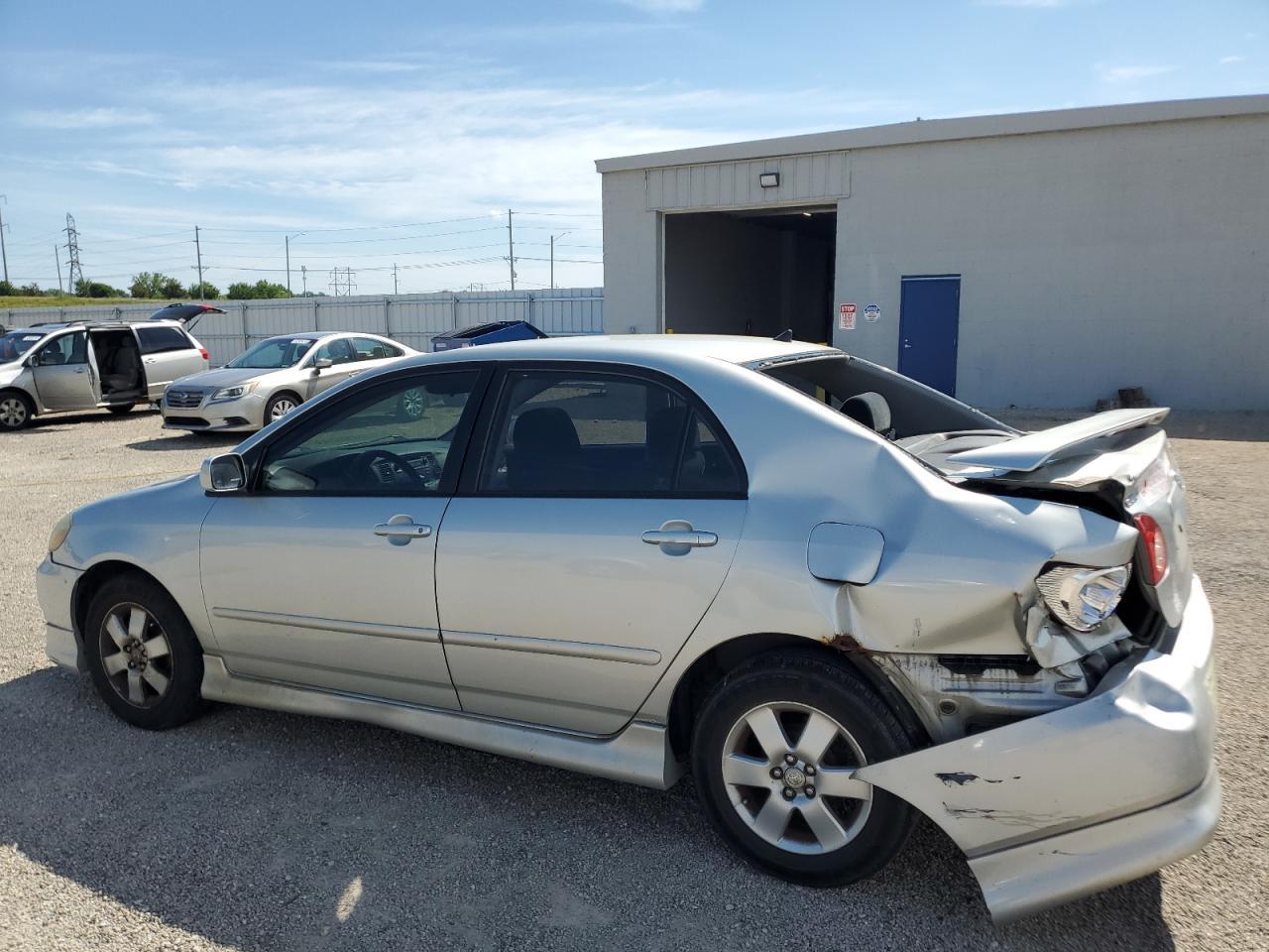 2003 Toyota Corolla Ce - Фото 2