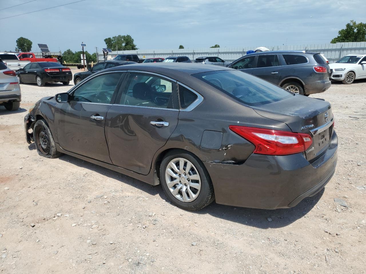 2016 Nissan Altima 2.5 - Фото 2