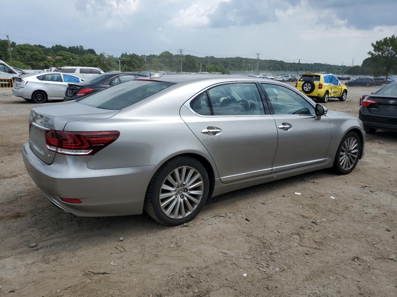 2017 Lexus Ls 460L - Фото 3