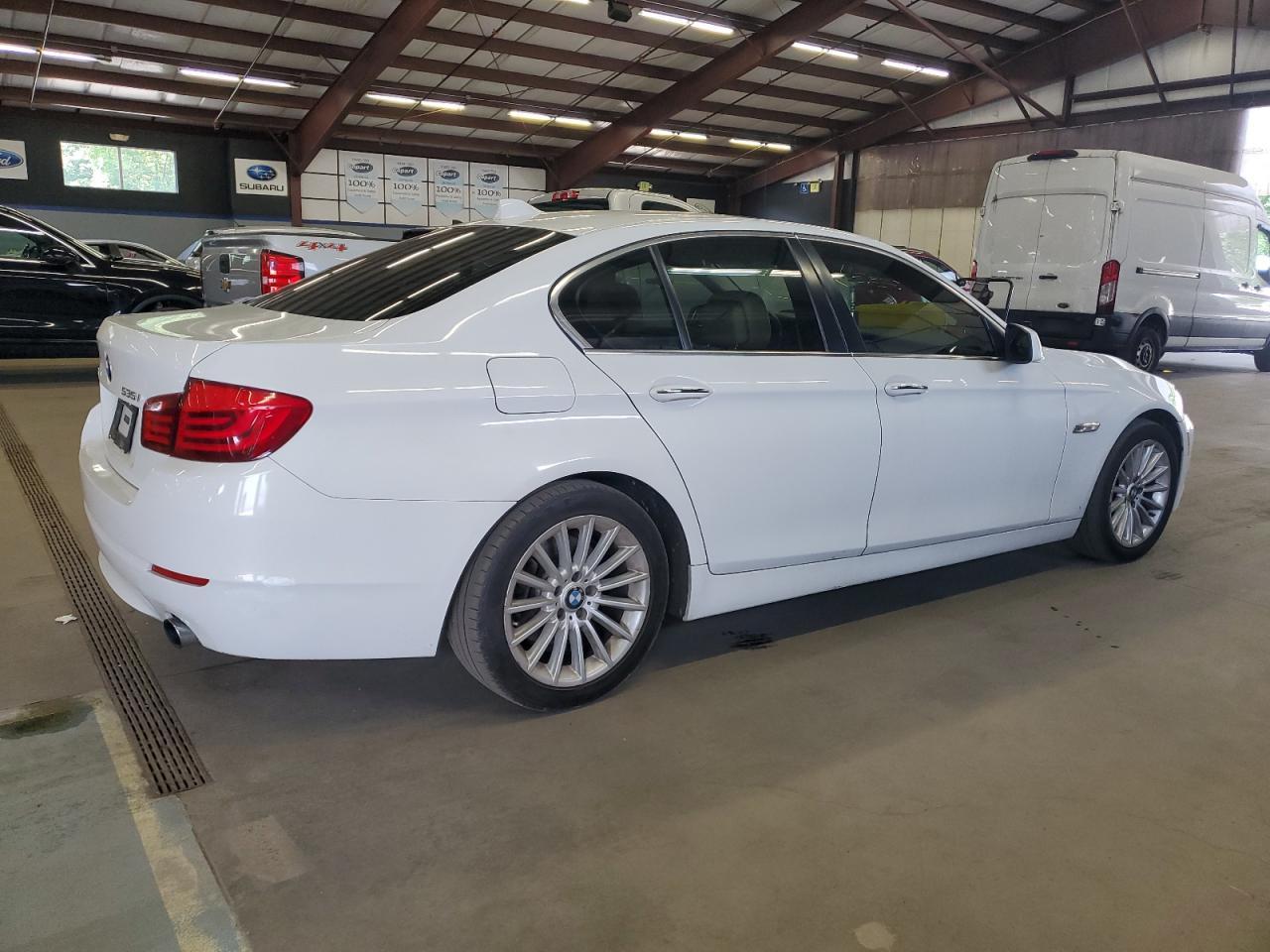 2013 BMW 535 Xi - Фото 3