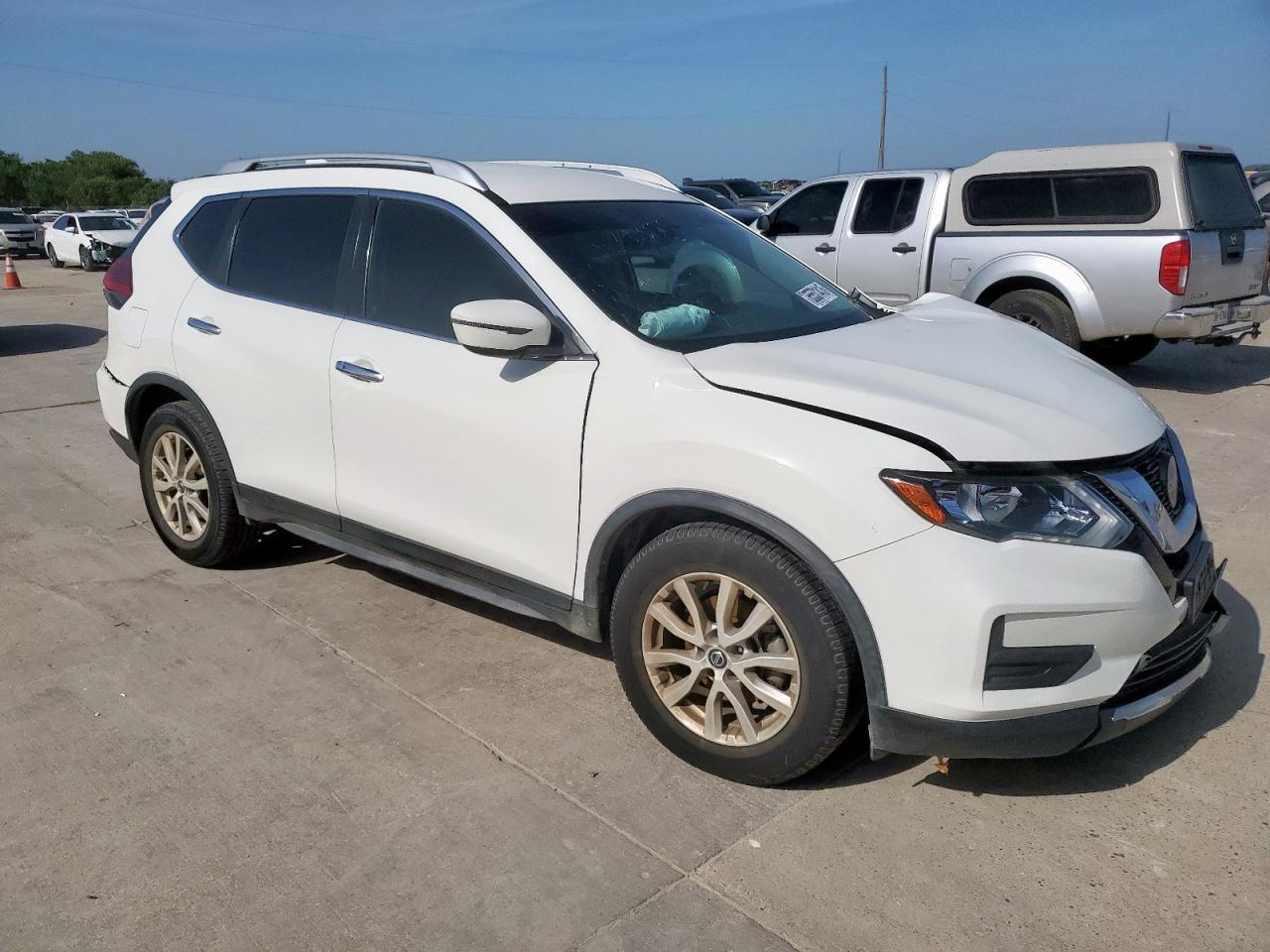 2020 Nissan Rogue S - Фото 4