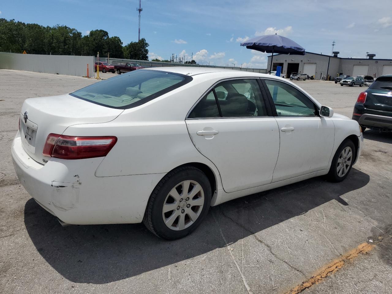 2007 Toyota Camry Le - Фото 3