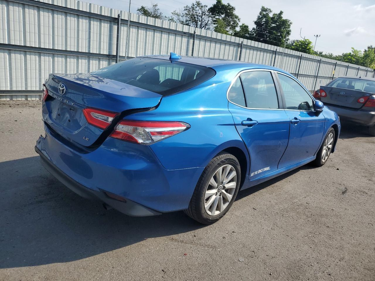 2019 Toyota Camry L - Image 3