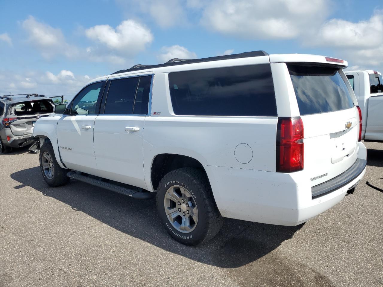 2019 Chevrolet Suburban K1500 Lt - Фото 2