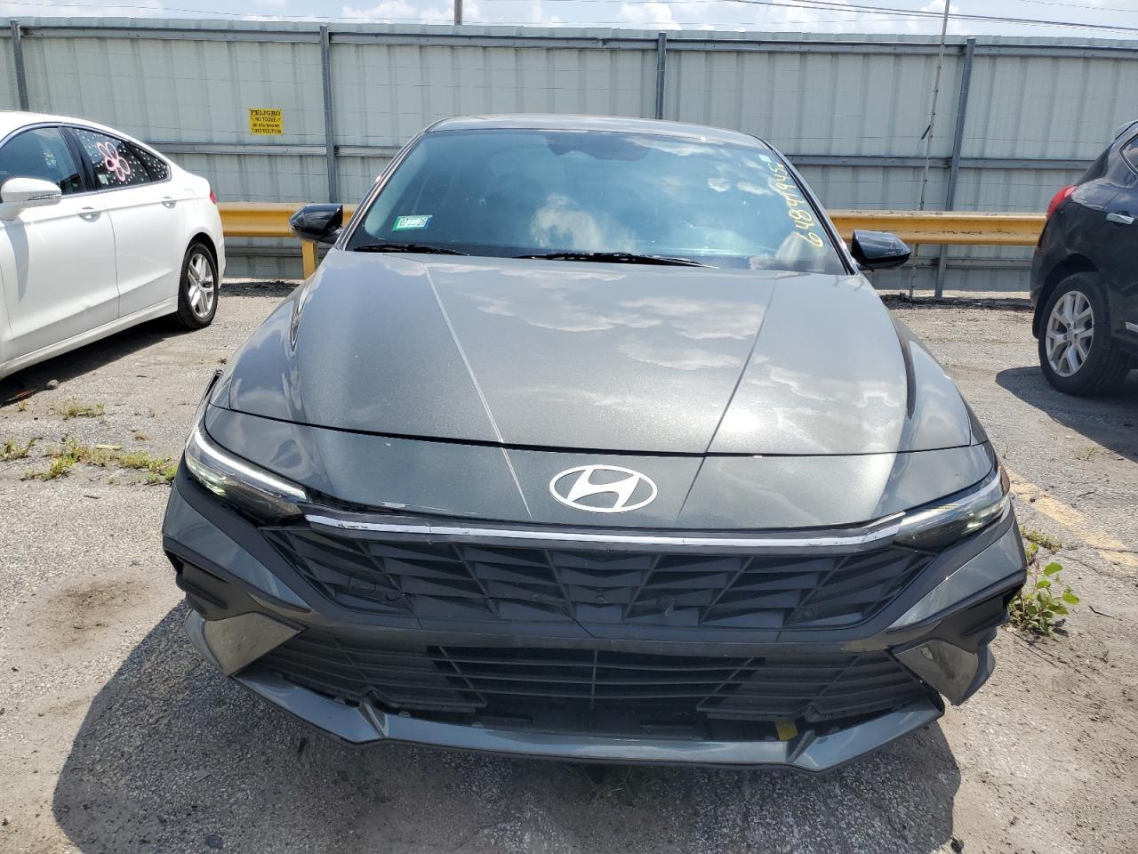 2025 Hyundai Elantra Sel Sport - Фото 5