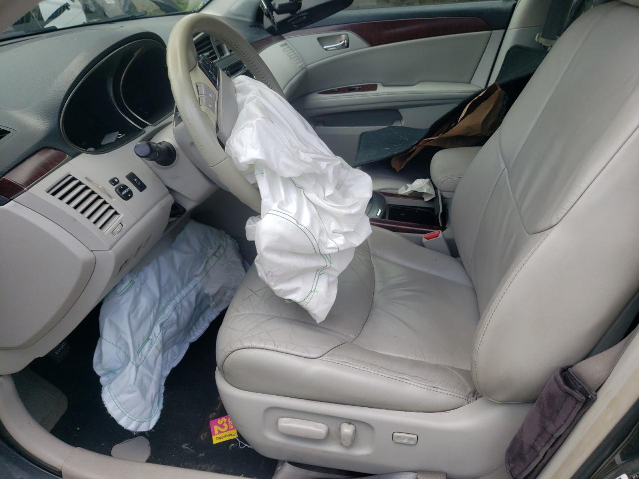 2011 Toyota Avalon Base - Image 7