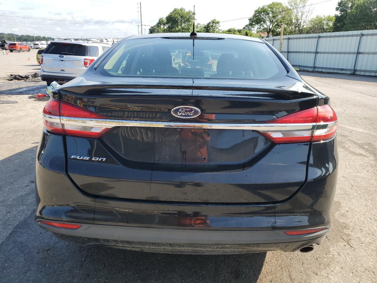2017 Ford Fusion S - Фото 6