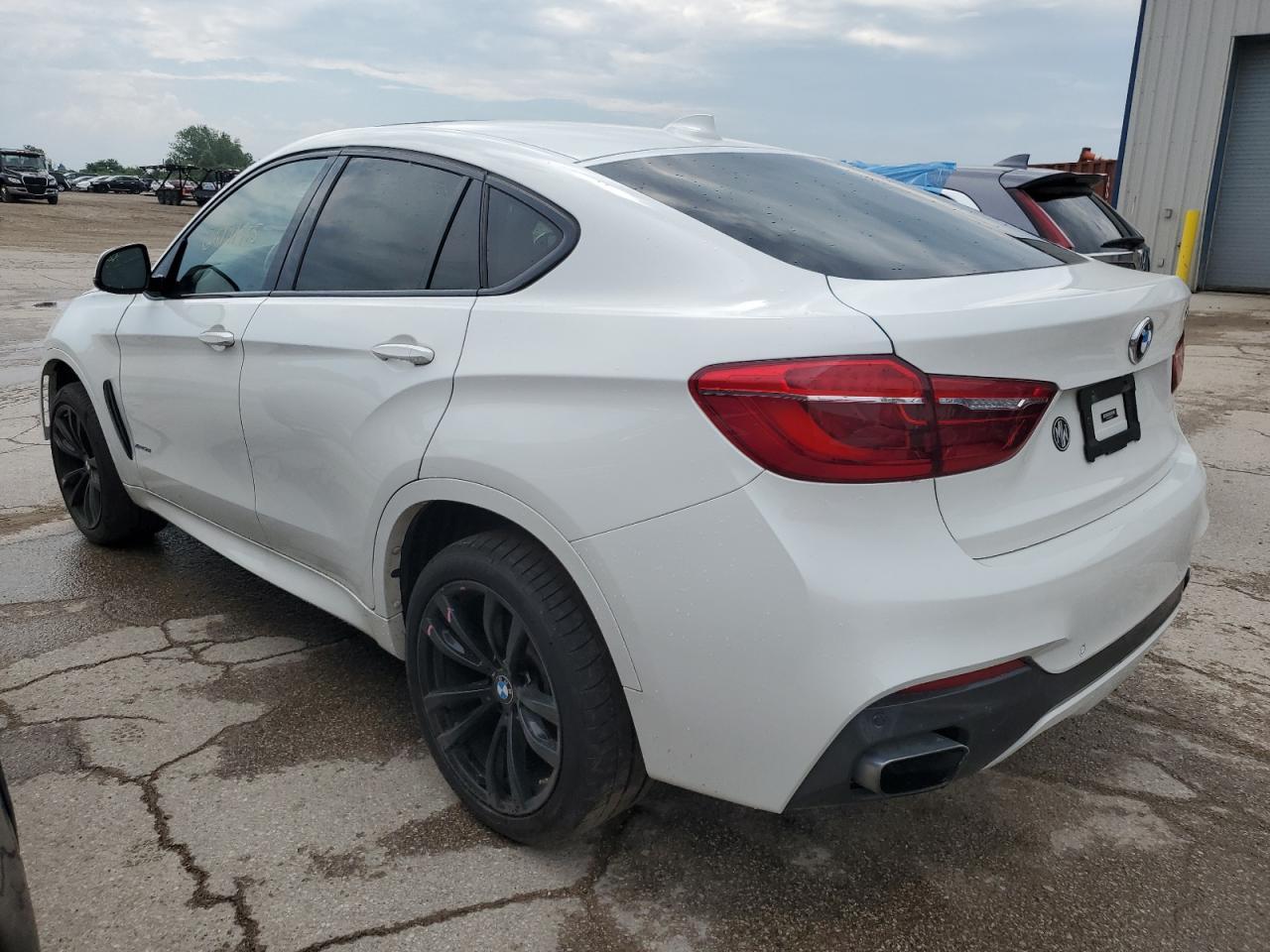 2019 BMW X6 xDrive50I - Фото 2