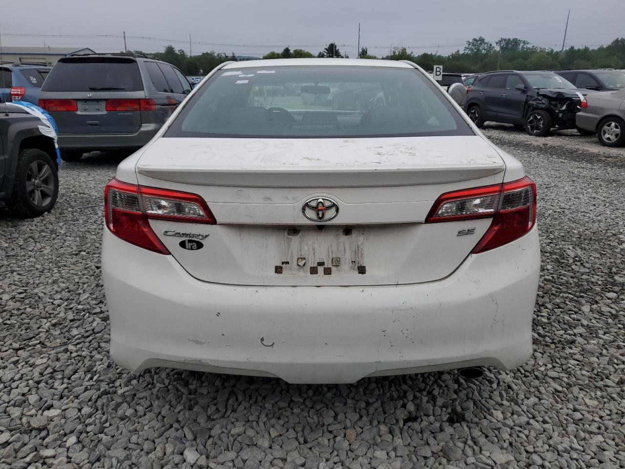 2012 Toyota Camry Base - Фото 6